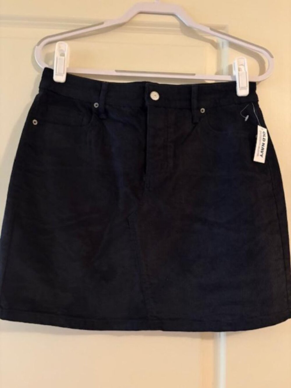 Women's Old Navy High Waisted Button Fly Corduroy Mini Skirt Size 6 NWT Black